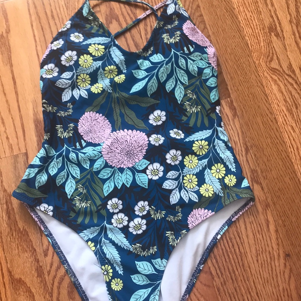 one piece swimsuit w/strappy back *NWOT*